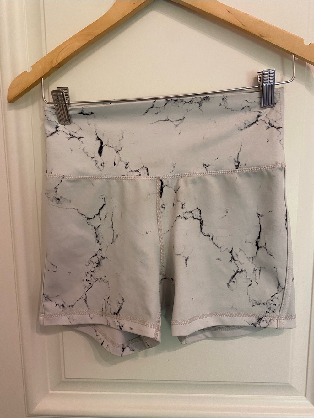 BuffBunny Marble-Print High-Rise
